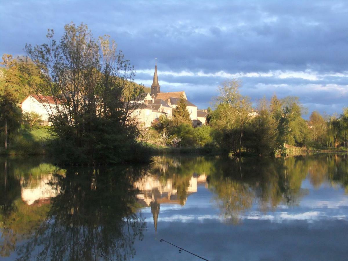 Lake House France Lägenhet Beaumont-Pied-de-Boeuf  Exteriör bild